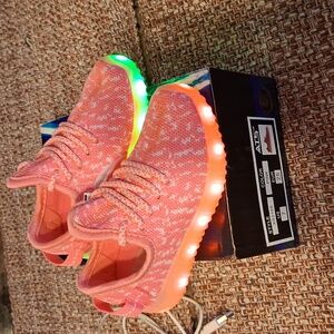 ATS LED Girls Sneakers Pink  Size 7 New In Box